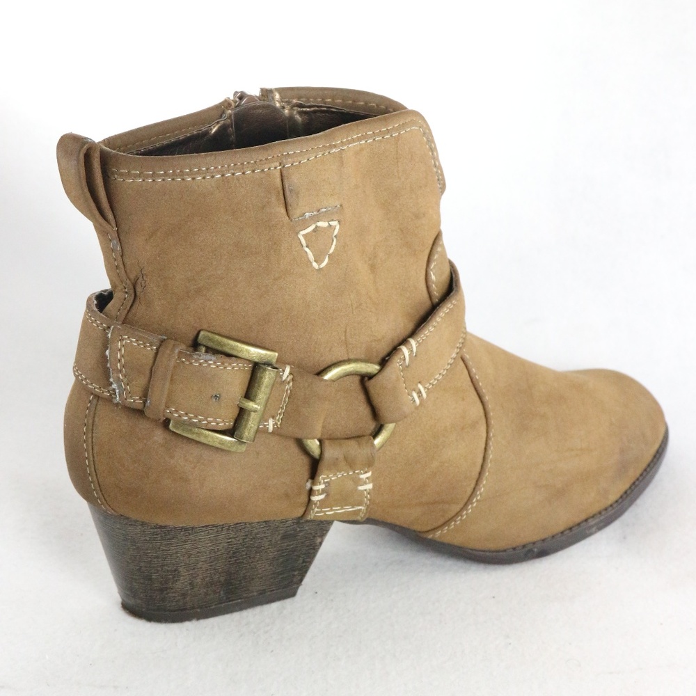 CLIFFS by WHITE MOUNTAIN Ruby Suede Zip Up Booties - Picture 7 of 8
